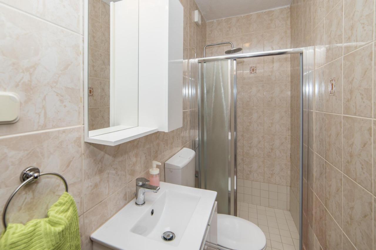 Apartmani Kala Podgora Bagian luar foto