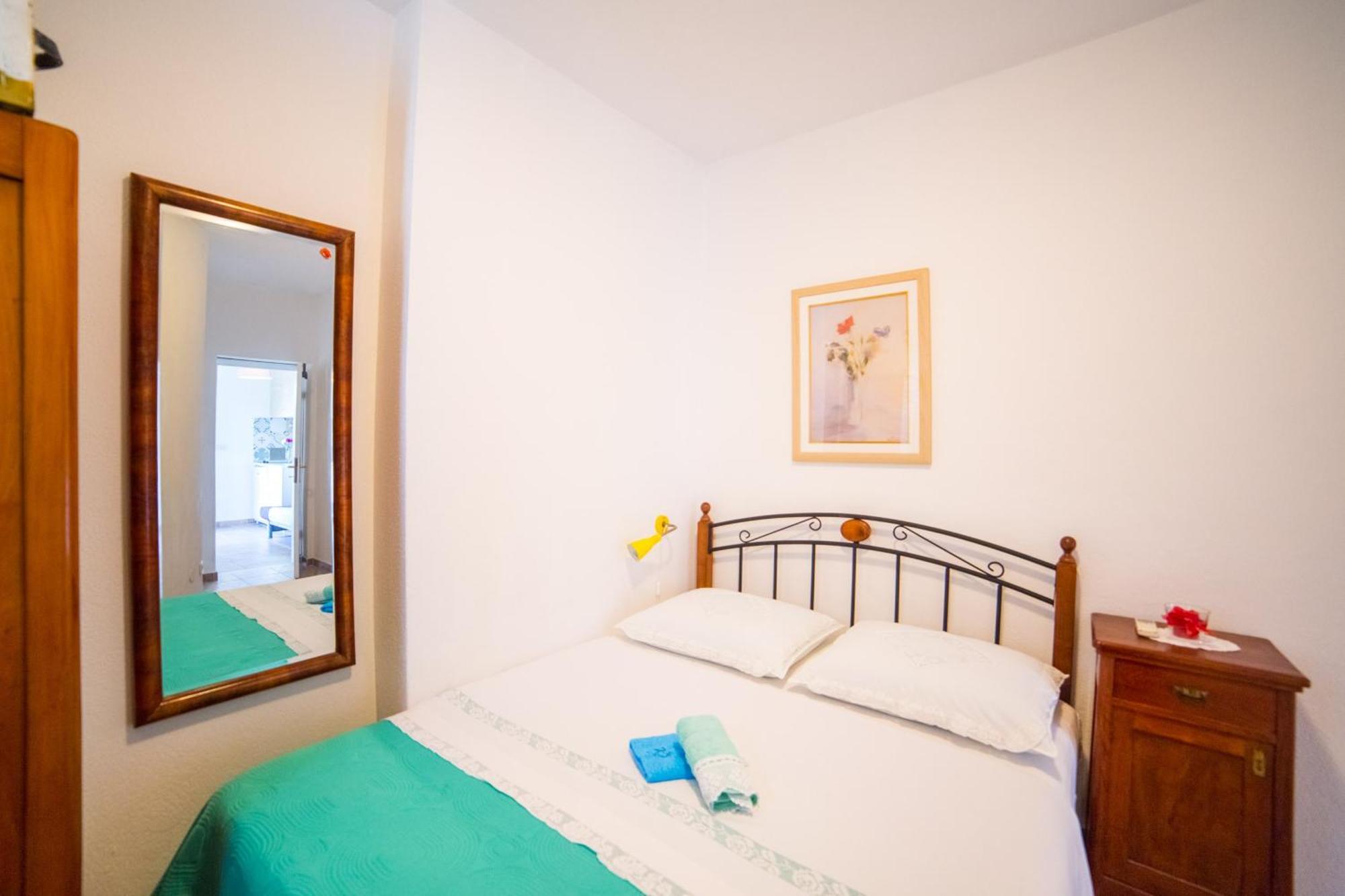 Apartmani Kala Podgora Ruang foto