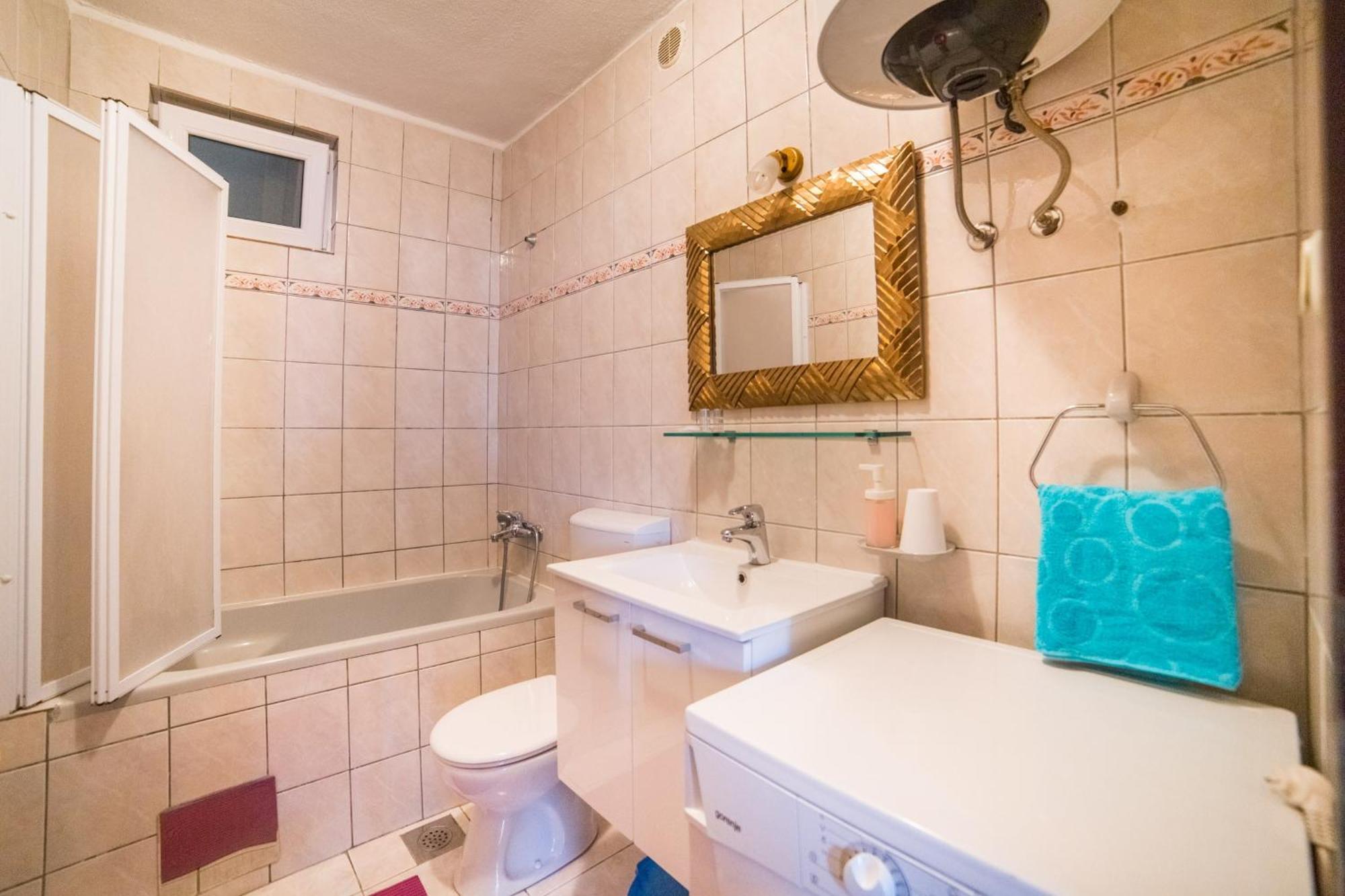 Apartmani Kala Podgora Ruang foto